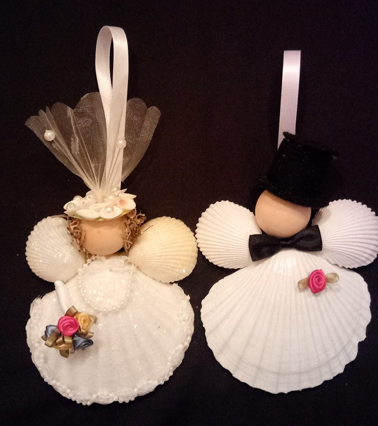 Bride & Groom Scallop Shell Ornaments