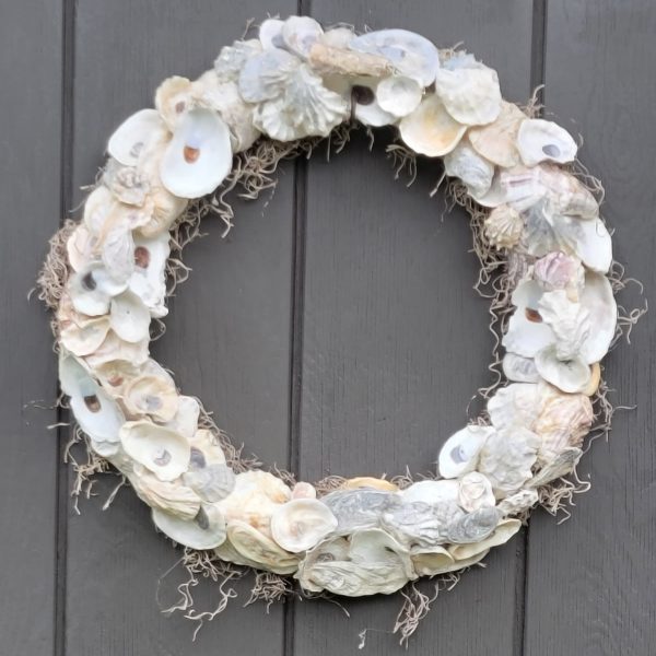 Oyster Wreath - 12 inches diameter